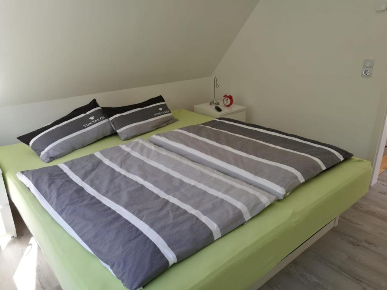 Schmölln Ferienhaus Goermer Mit Wasserbett מראה חיצוני תמונה